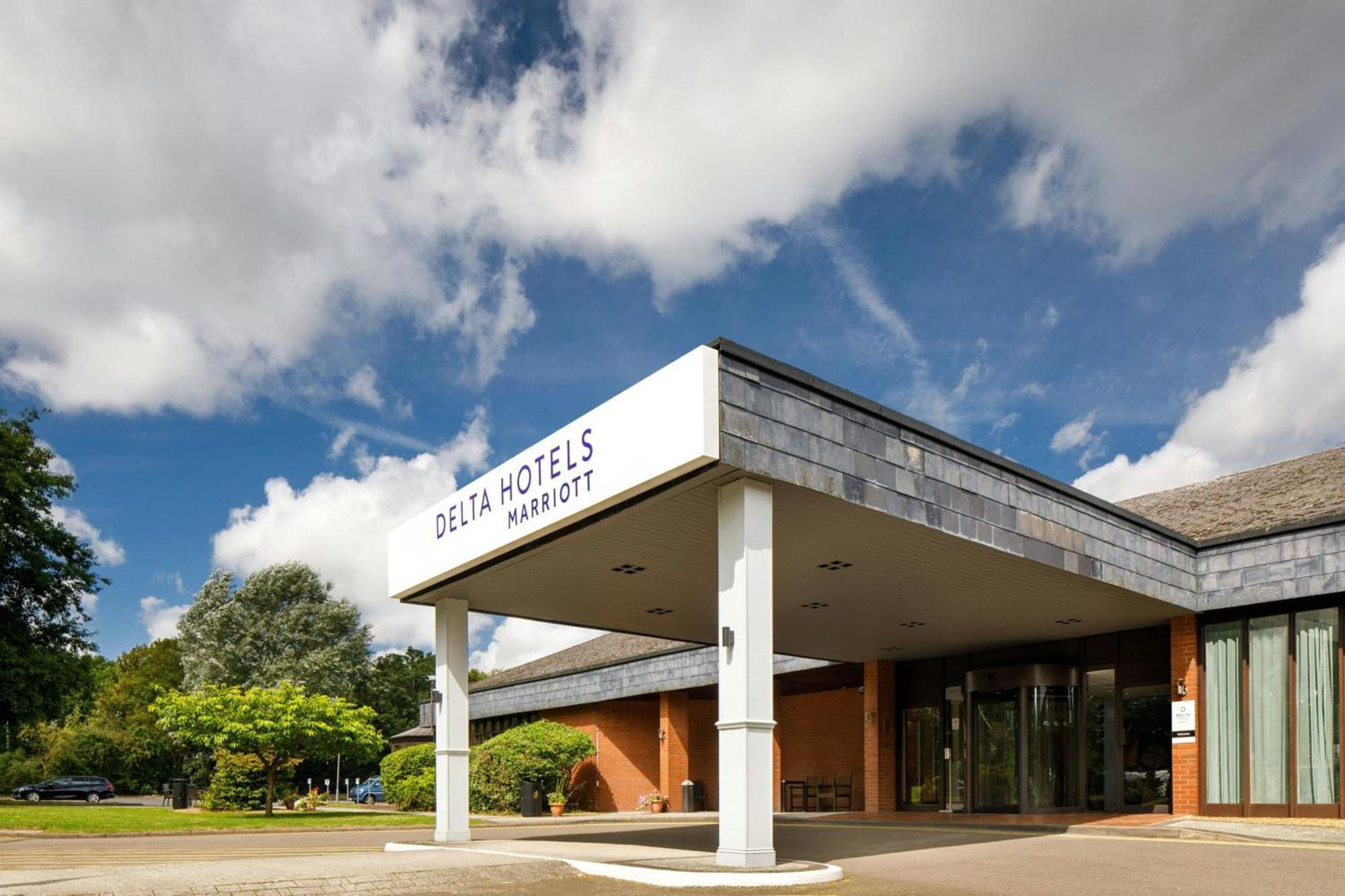 Delta Hotels By Marriott Warwick Warwick (Warwickshire) Exterior foto